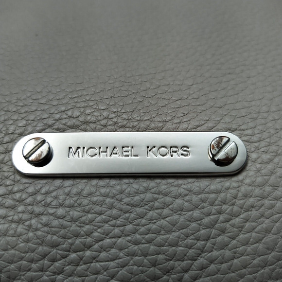 Michael Kors Gray Pebbled Leather Zipper Closure Hobo Shoulder Bag - Picture 4 of 16